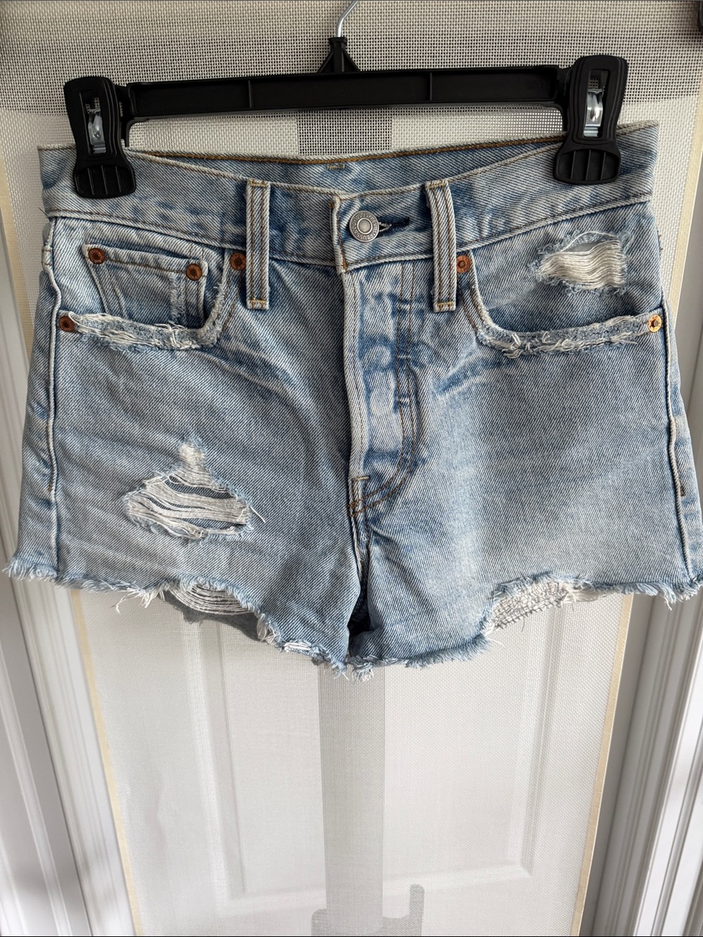 LEVI’S 501 JEAN SHORTS